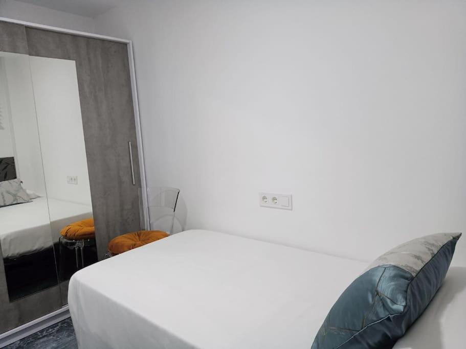 Modern Apartment Right In The Heart Of Benidorm Ngoại thất bức ảnh